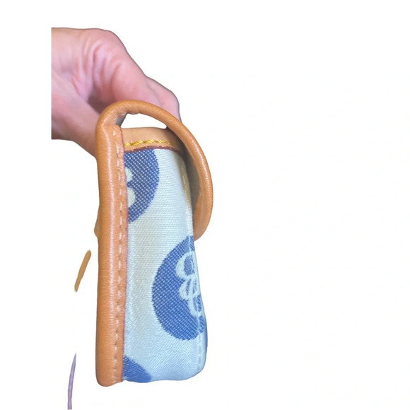 Dooney & Bourke canvas and leather trim wristlet - Picture 6 of 8